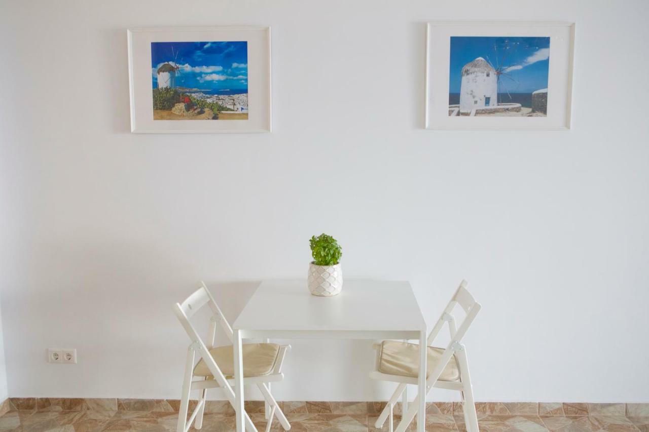 Mediterranean Sandy Beach Apartment Толон Экстерьер фото