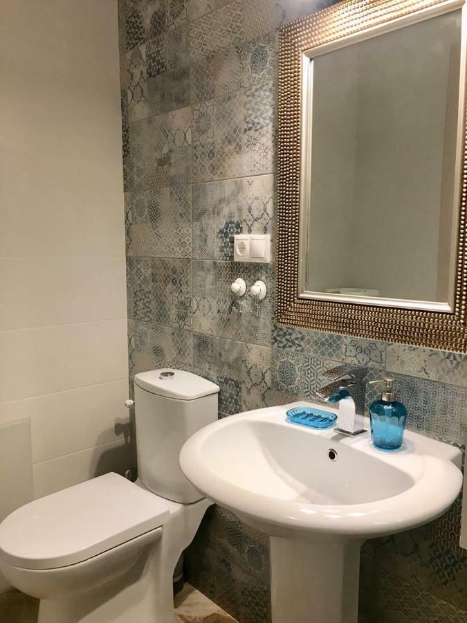 Mediterranean Sandy Beach Apartment Толон Экстерьер фото